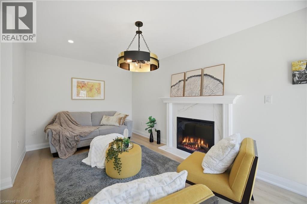 11 Wessenger Drive, Barrie, Ontario  L4N 8R8 - Photo 6 - 40823933