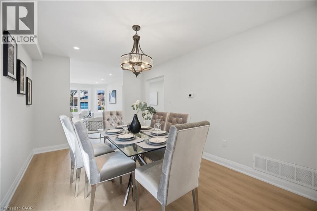 11 Wessenger Drive, Barrie, Ontario  L4N 8R8 - Photo 5 - 40823933