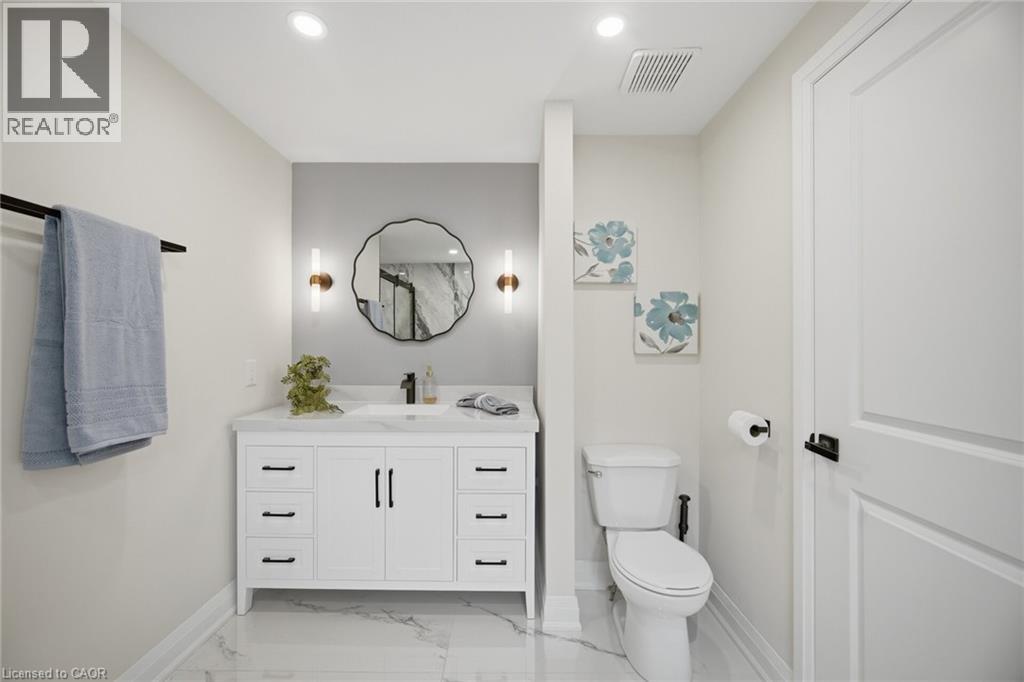 11 Wessenger Drive, Barrie, Ontario  L4N 8R8 - Photo 17 - 40823933