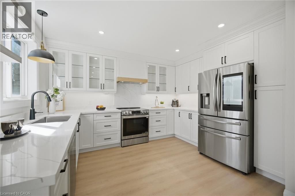 11 Wessenger Drive, Barrie, Ontario  L4N 8R8 - Photo 9 - 40823933