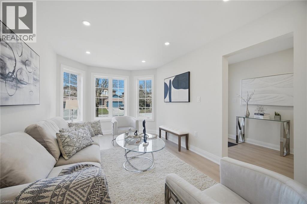 11 Wessenger Drive, Barrie, Ontario  L4N 8R8 - Photo 2 - 40823933