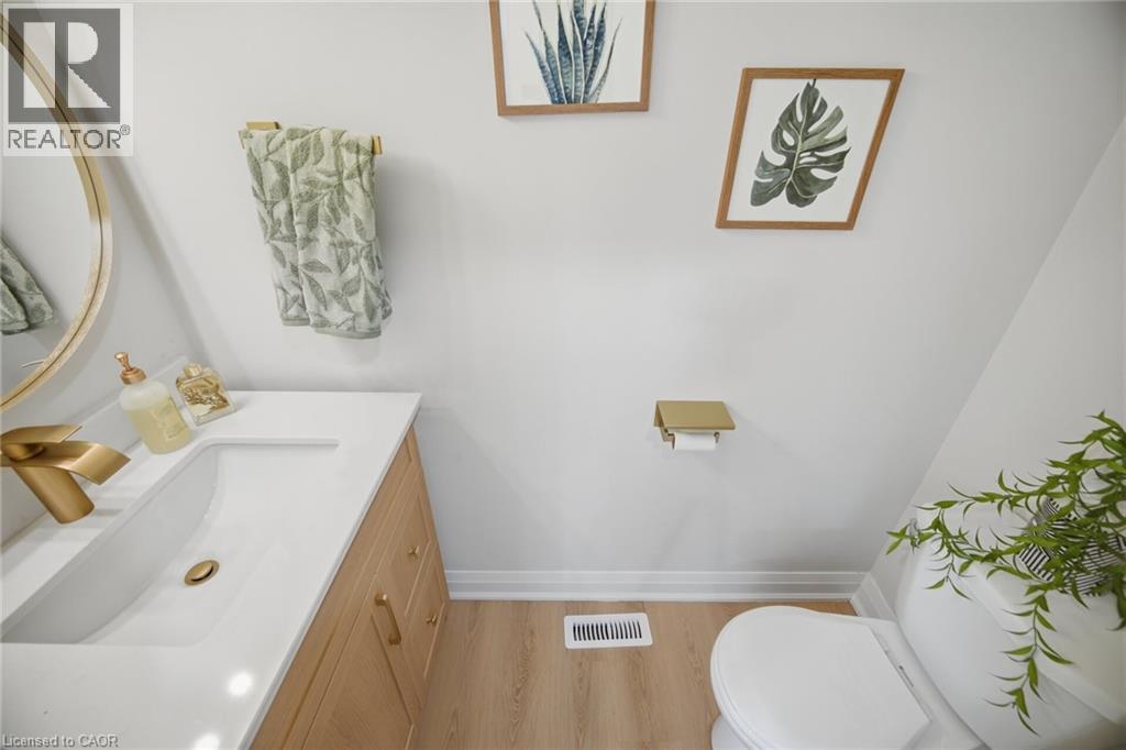 11 Wessenger Drive, Barrie, Ontario  L4N 8R8 - Photo 11 - 40823933