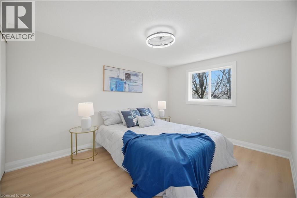 11 Wessenger Drive, Barrie, Ontario  L4N 8R8 - Photo 18 - 40823933