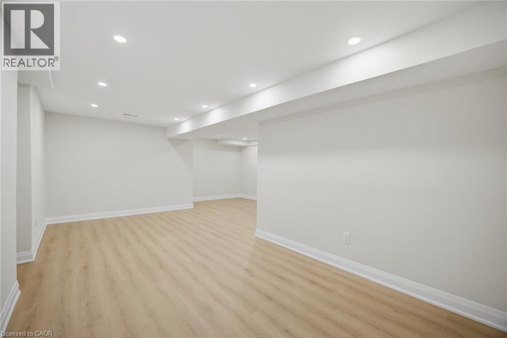 11 Wessenger Drive, Barrie, Ontario  L4N 8R8 - Photo 24 - 40823933