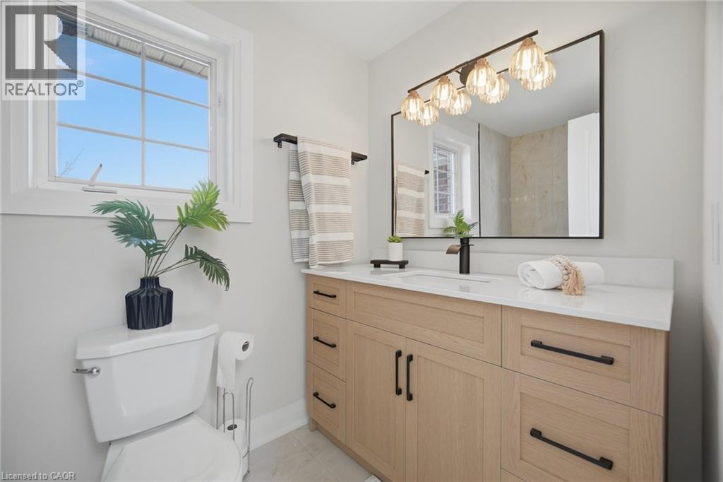 11 Wessenger Drive, Barrie, Ontario  L4N 8R8 - Photo 21 - 40823933