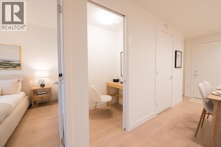 203 585 Kemsley Avenue, Coquitlam, British Columbia  V3J 3Z1 - Photo 10 - R3115491