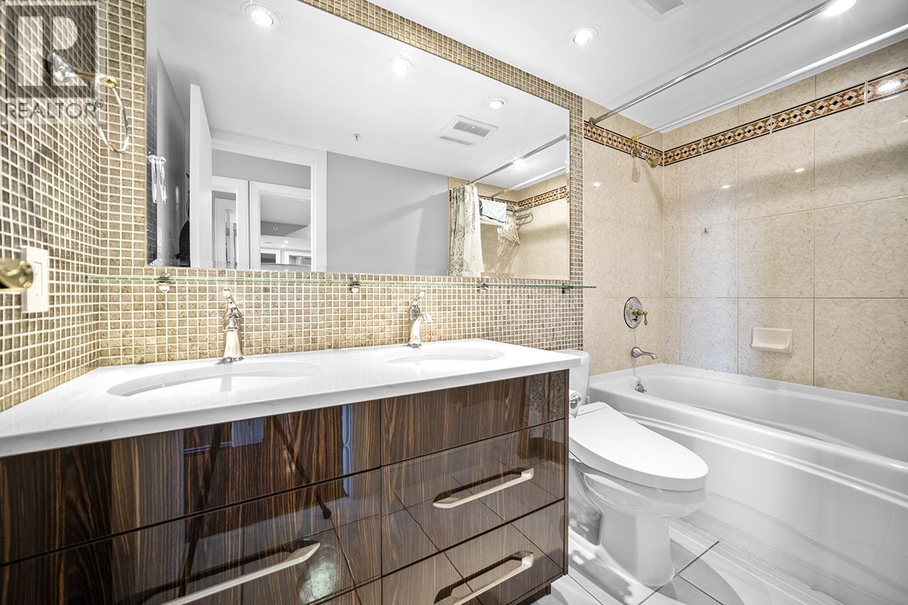 Ph1003 1288 Marinaside Crescent, Vancouver, British Columbia  V6Z 2W5 - Photo 13 - R3112919