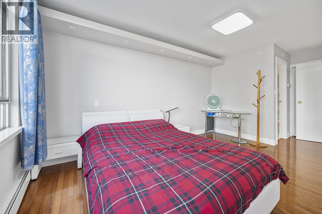 Ph1003 1288 Marinaside Crescent, Vancouver, British Columbia  V6Z 2W5 - Photo 11 - R3112919