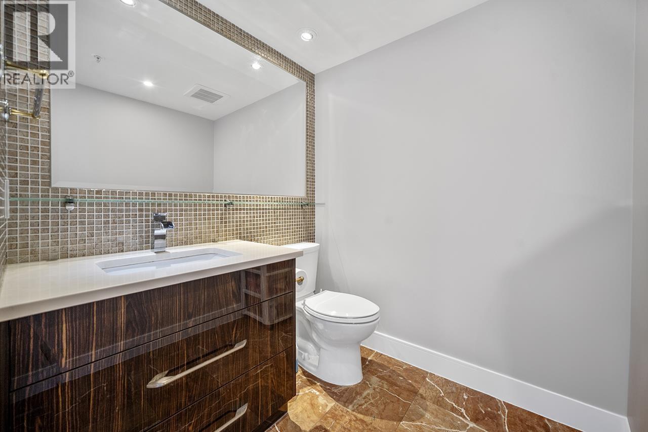 Ph1003 1288 Marinaside Crescent, Vancouver, British Columbia  V6Z 2W5 - Photo 10 - R3112919