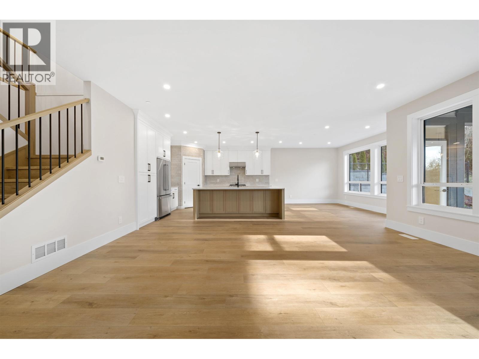 13544 Birdtail Drive, Maple Ridge, British Columbia  V4R 2P7 - Photo 5 - R3115493