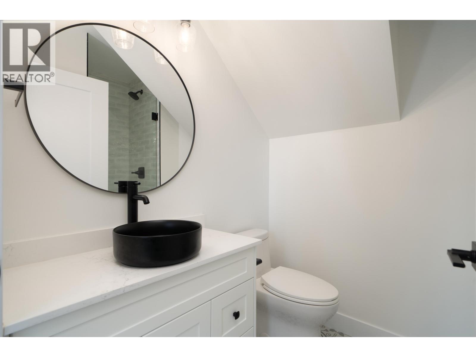 4830 Duchess Street, Vancouver, British Columbia  V5R 3L6 - Photo 12 - R3115059