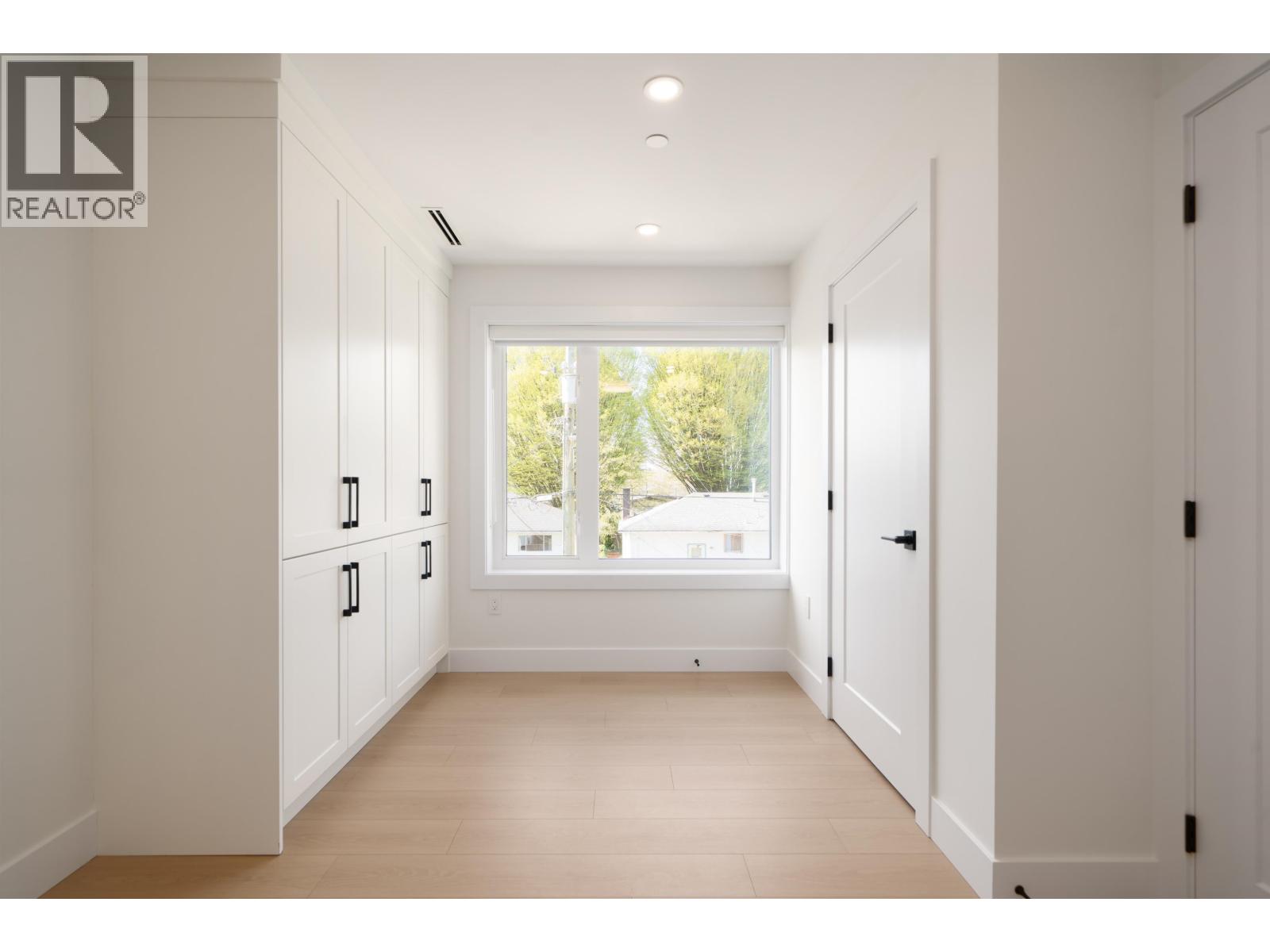 4830 Duchess Street, Vancouver, British Columbia  V5R 3L6 - Photo 16 - R3115059