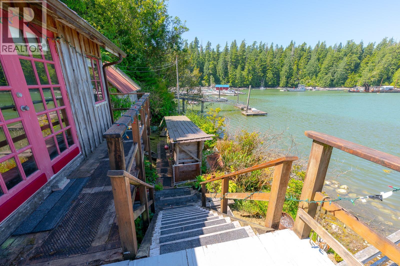 310 Tower Rd, Bamfield, British Columbia  V0R 1B0 - Photo 8 - 1033200