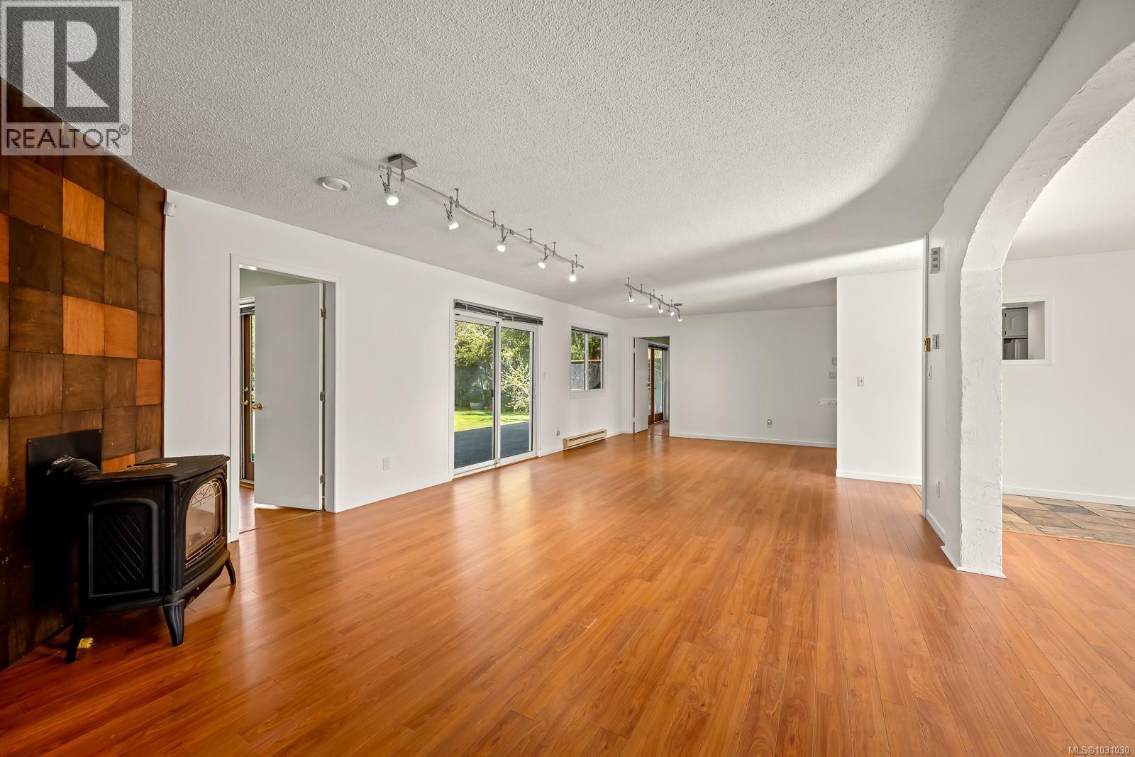 8987 Mclarey Ave, Black Creek, British Columbia  V9J 1A2 - Photo 10 - 1031030