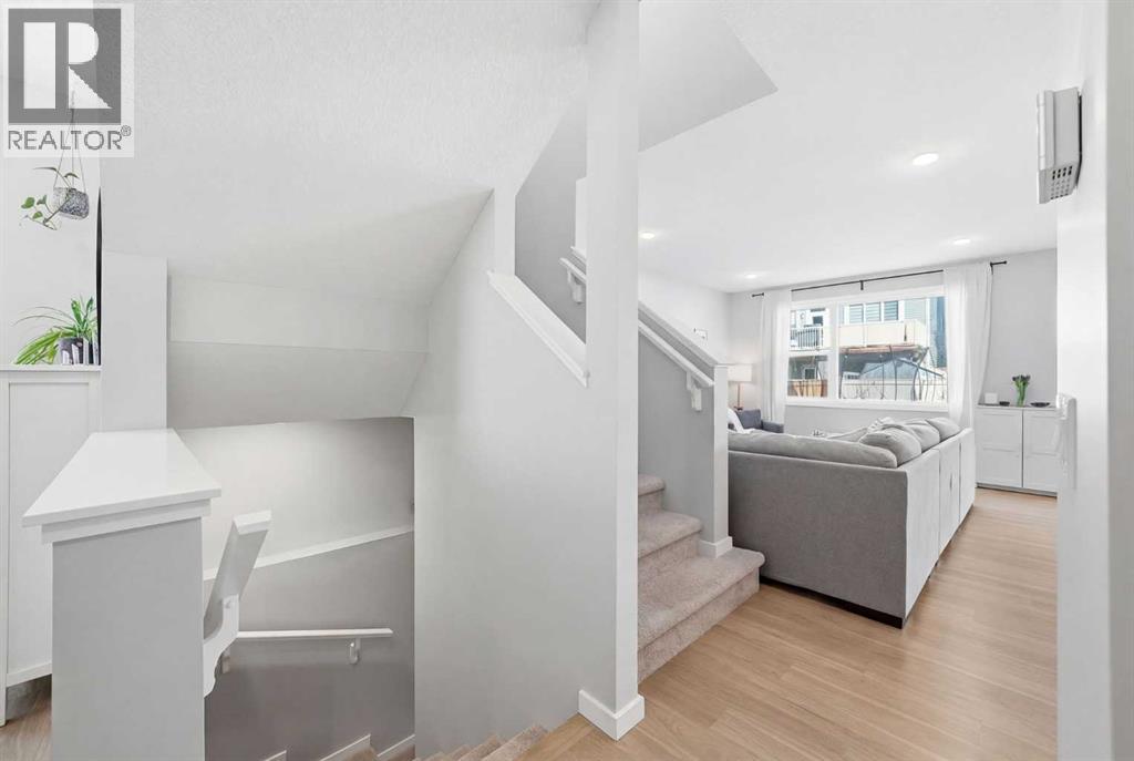 320 Sundown View, Cochrane, Alberta  T4C 2R2 - Photo 19 - A2302872