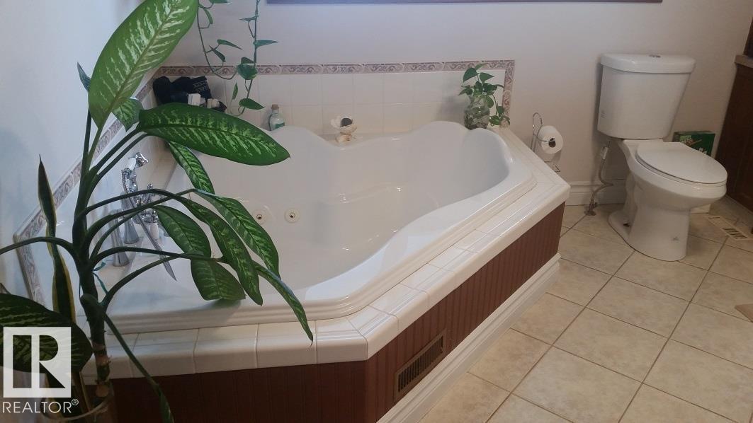 16305 109a Av Nw, Edmonton, Alberta  T5P 1C5 - Photo 12 - E4484053