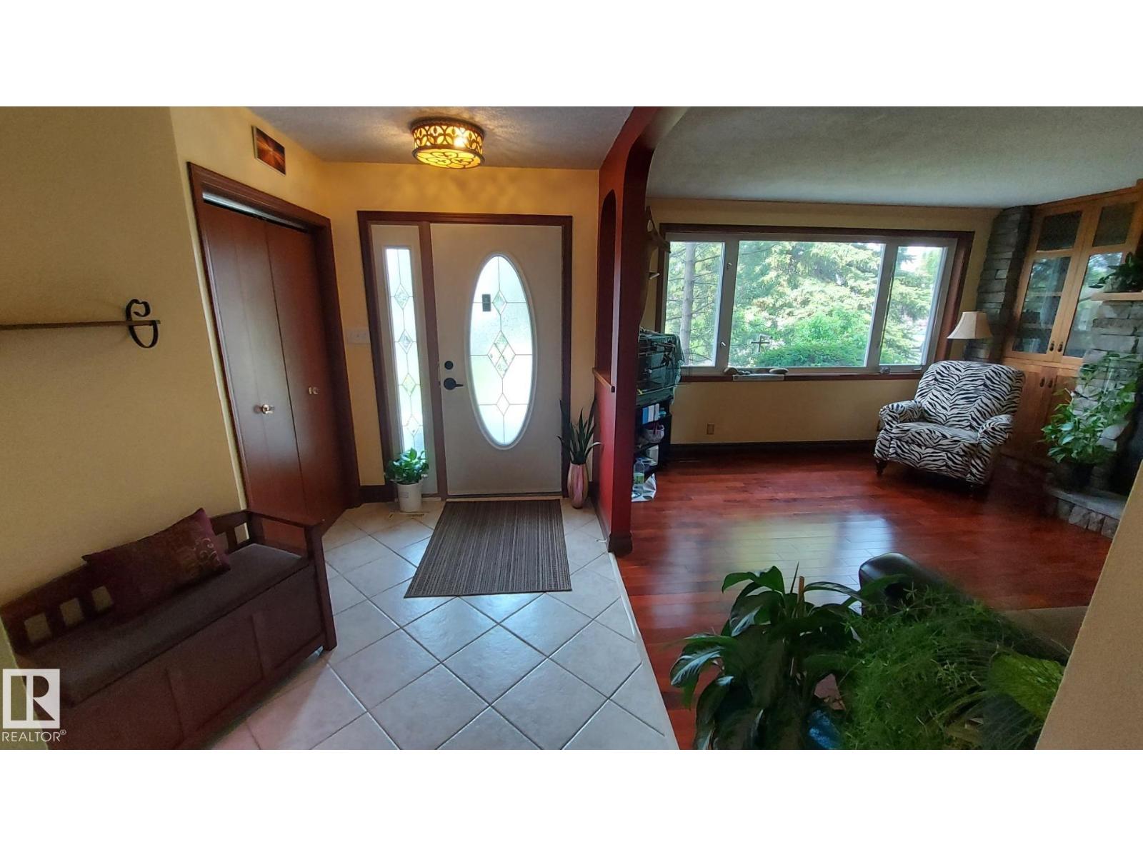 16305 109a Av Nw, Edmonton, Alberta  T5P 1C5 - Photo 2 - E4484053