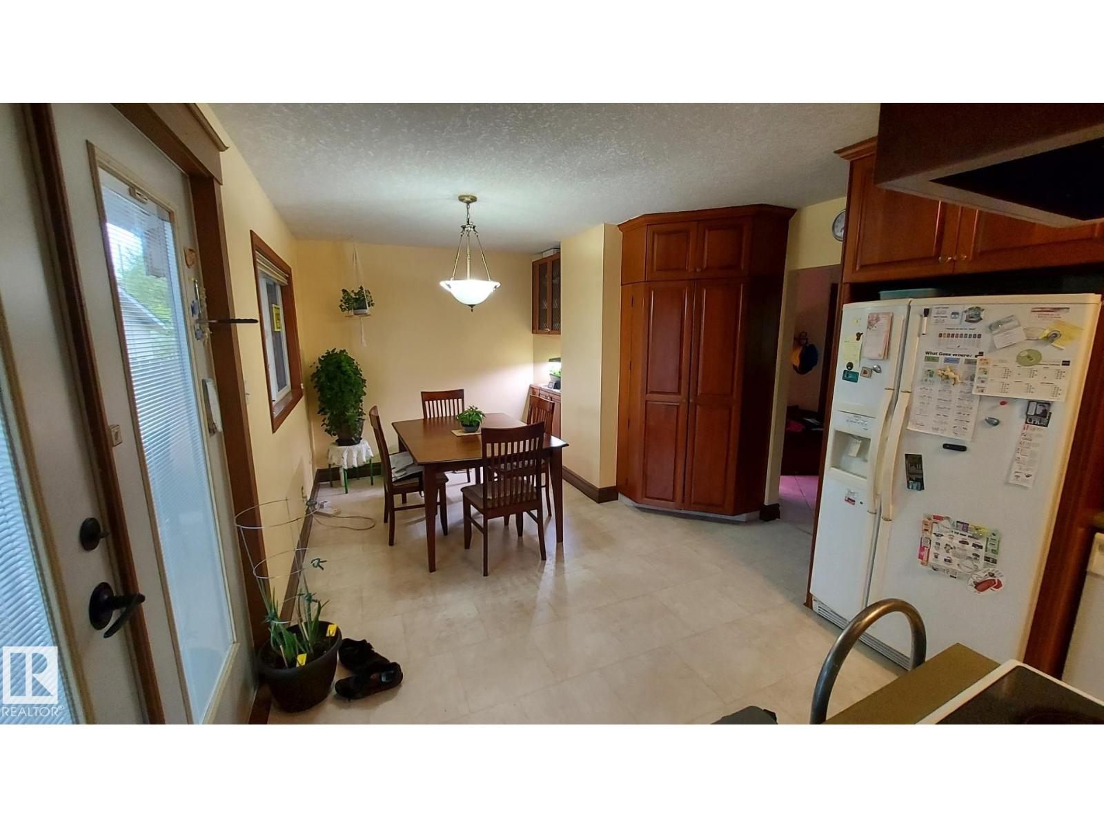 16305 109a Av Nw, Edmonton, Alberta  T5P 1C5 - Photo 8 - E4484053