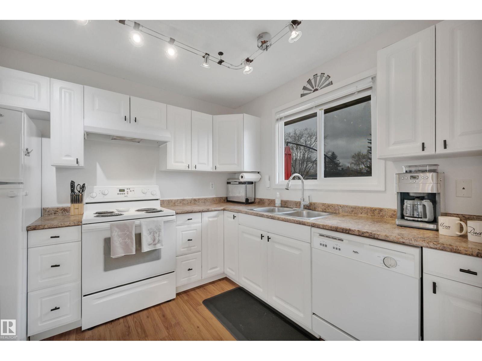 26 Southpark Dr, Leduc, Alberta  T9E 4W9 - Photo 11 - E4484058