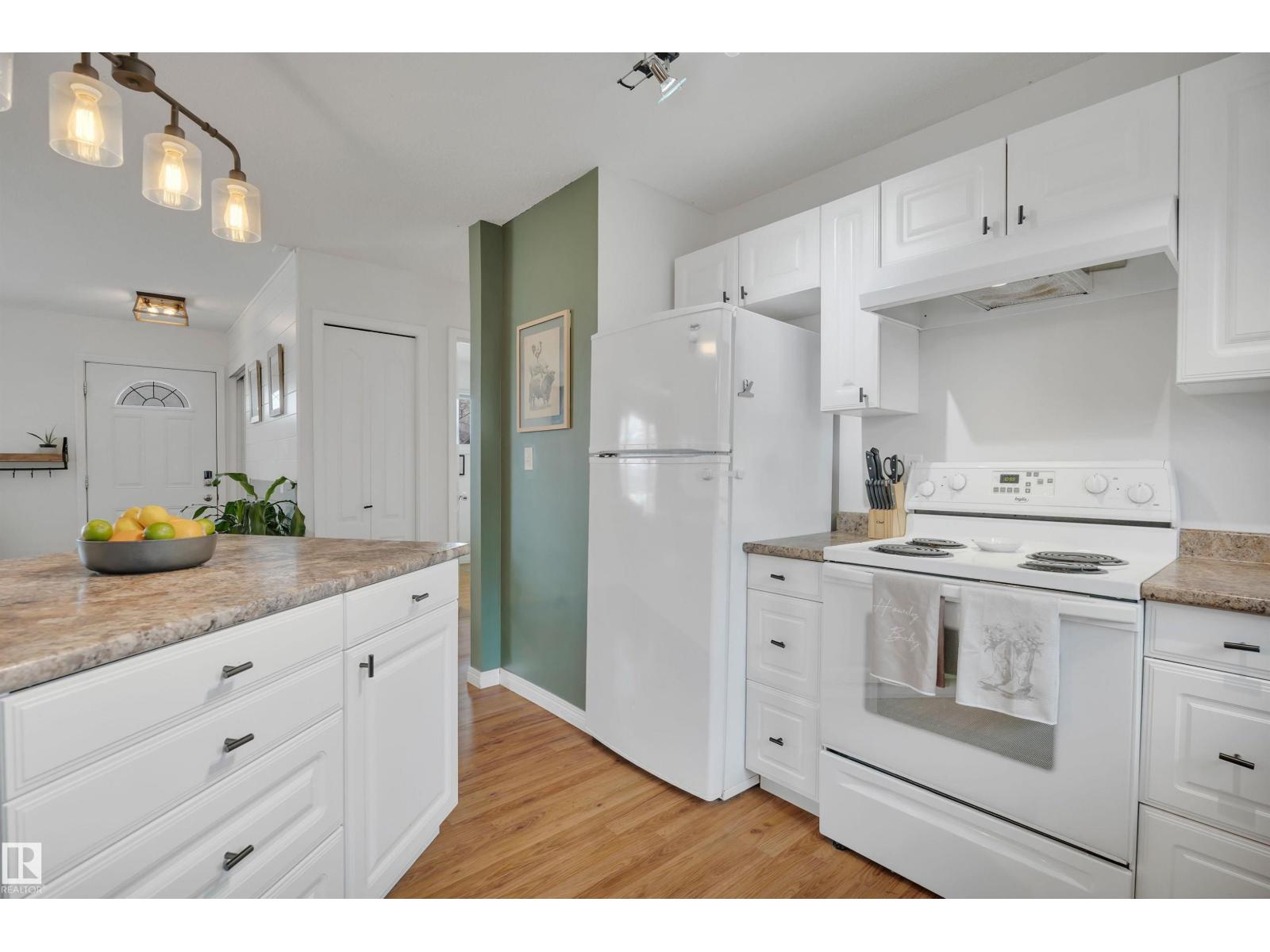 26 Southpark Dr, Leduc, Alberta  T9E 4W9 - Photo 14 - E4484058