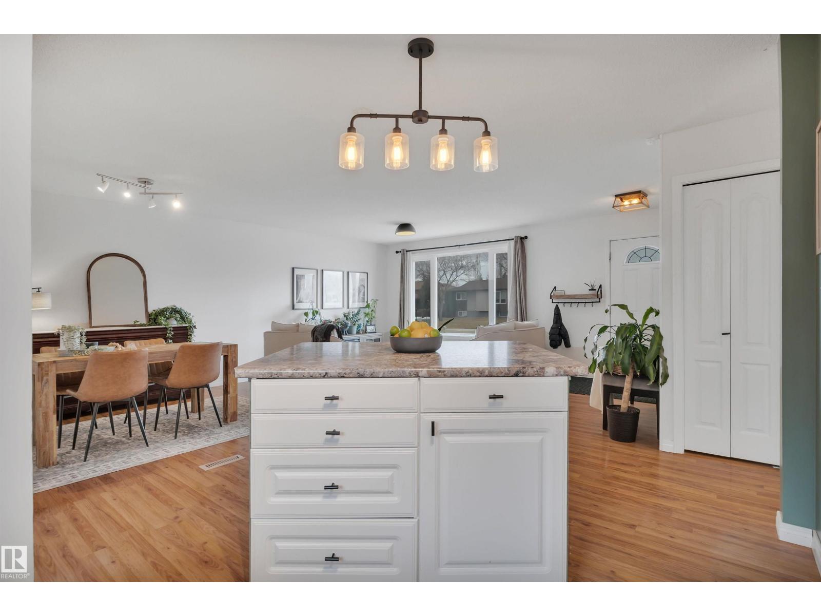 26 Southpark Dr, Leduc, Alberta  T9E 4W9 - Photo 15 - E4484058