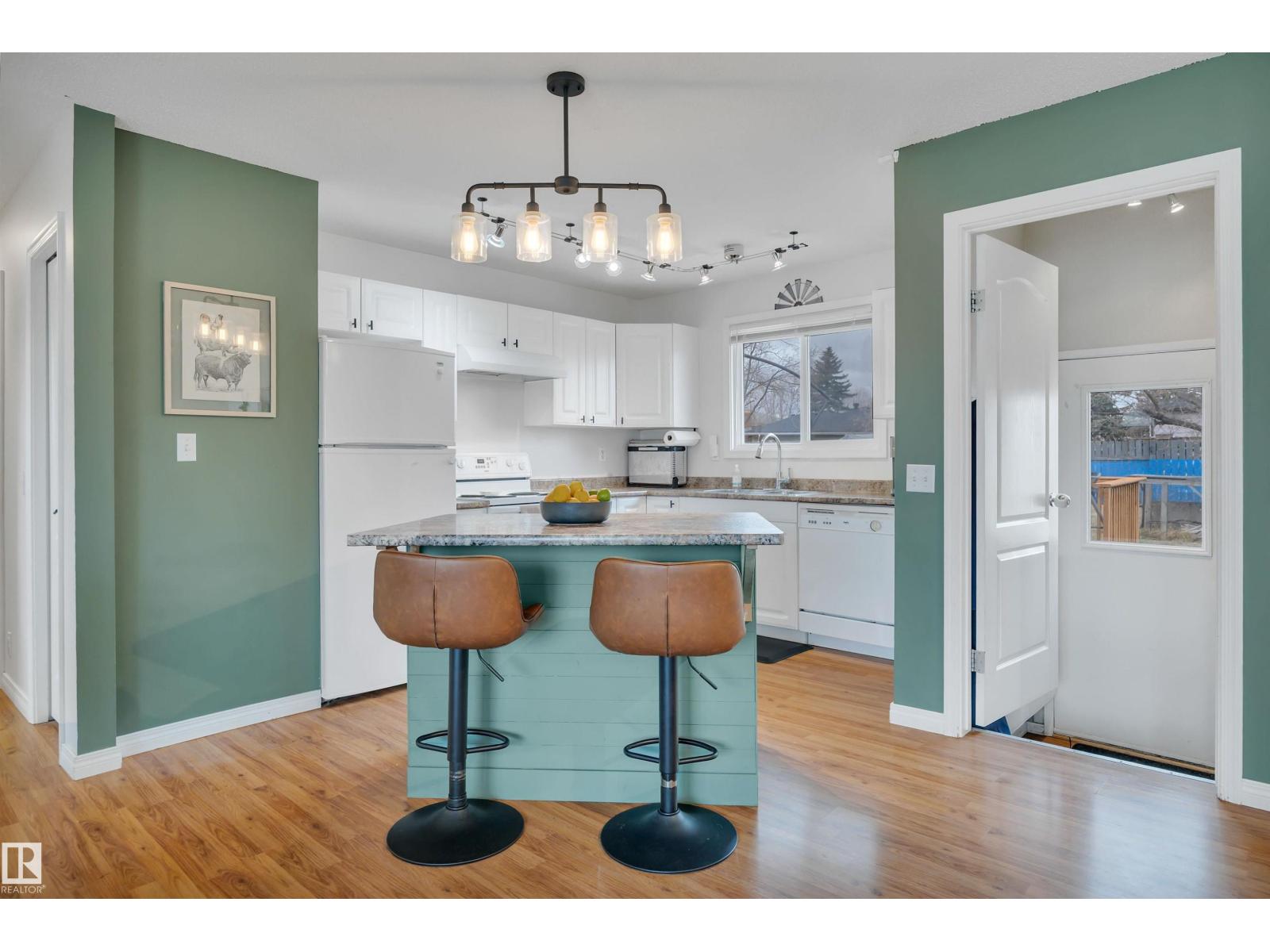 26 Southpark Dr, Leduc, Alberta  T9E 4W9 - Photo 9 - E4484058