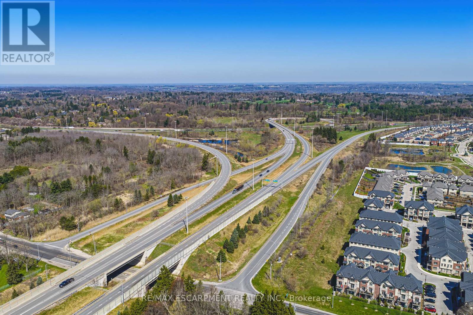 4 Bird Lane, Hamilton, Ontario  L9G 0G7 - Photo 41 - X13040372