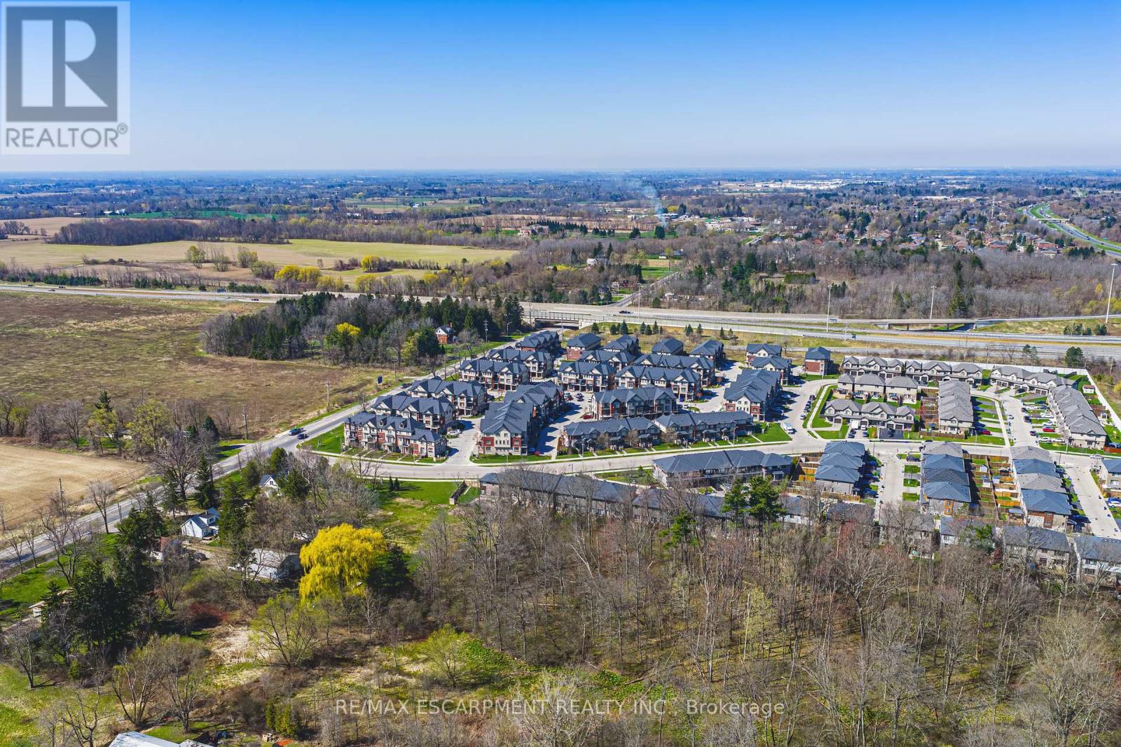 4 Bird Lane, Hamilton, Ontario  L9G 0G7 - Photo 37 - X13040372