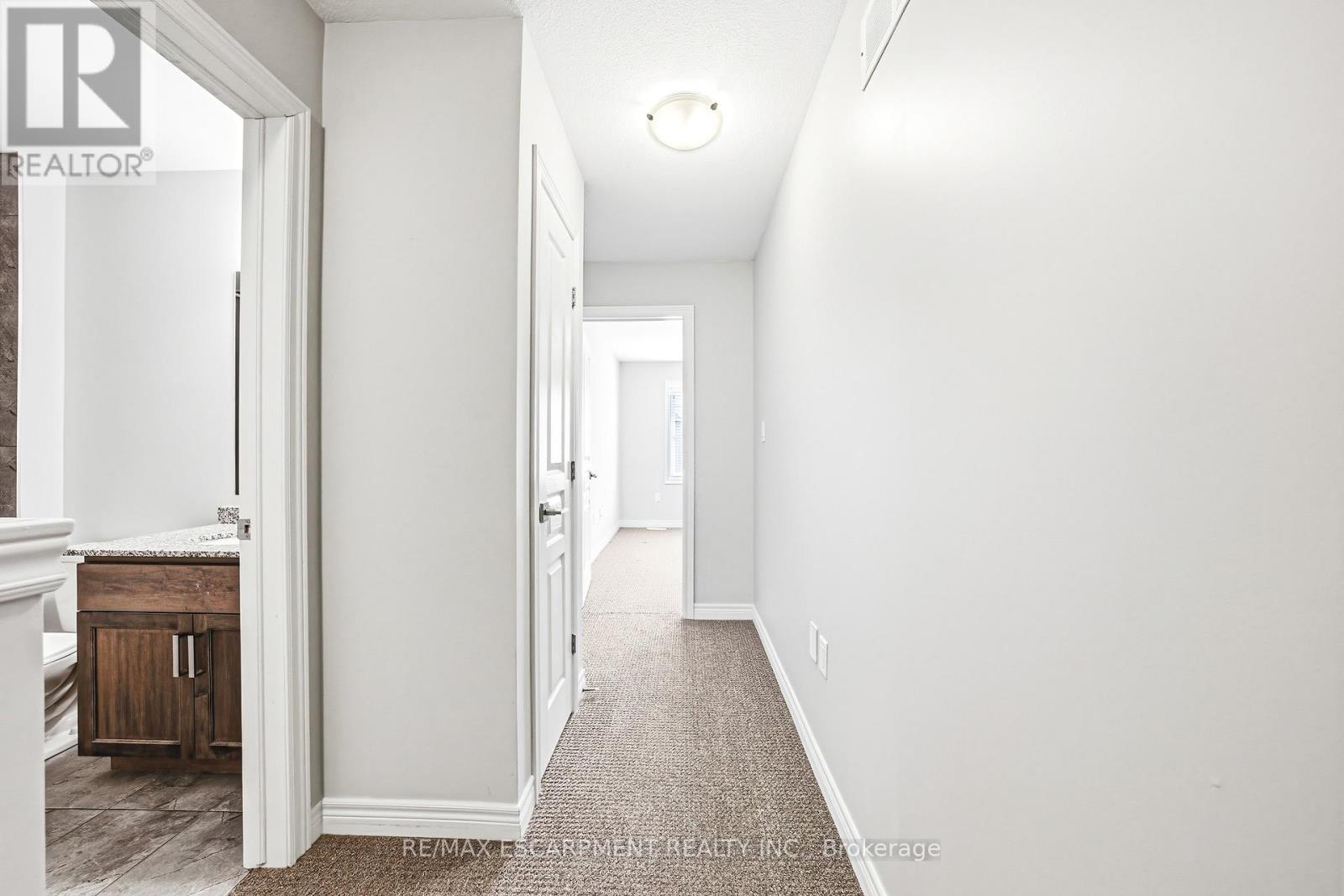 4 Bird Lane, Hamilton, Ontario  L9G 0G7 - Photo 20 - X13040372