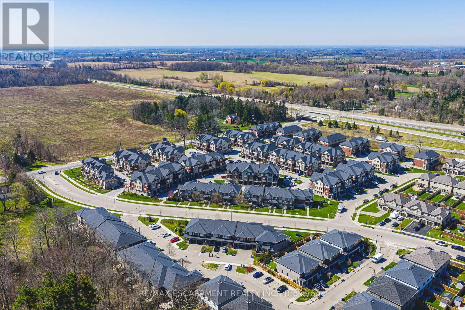 4 Bird Lane, Hamilton, Ontario  L9G 0G7 - Photo 34 - X13040372