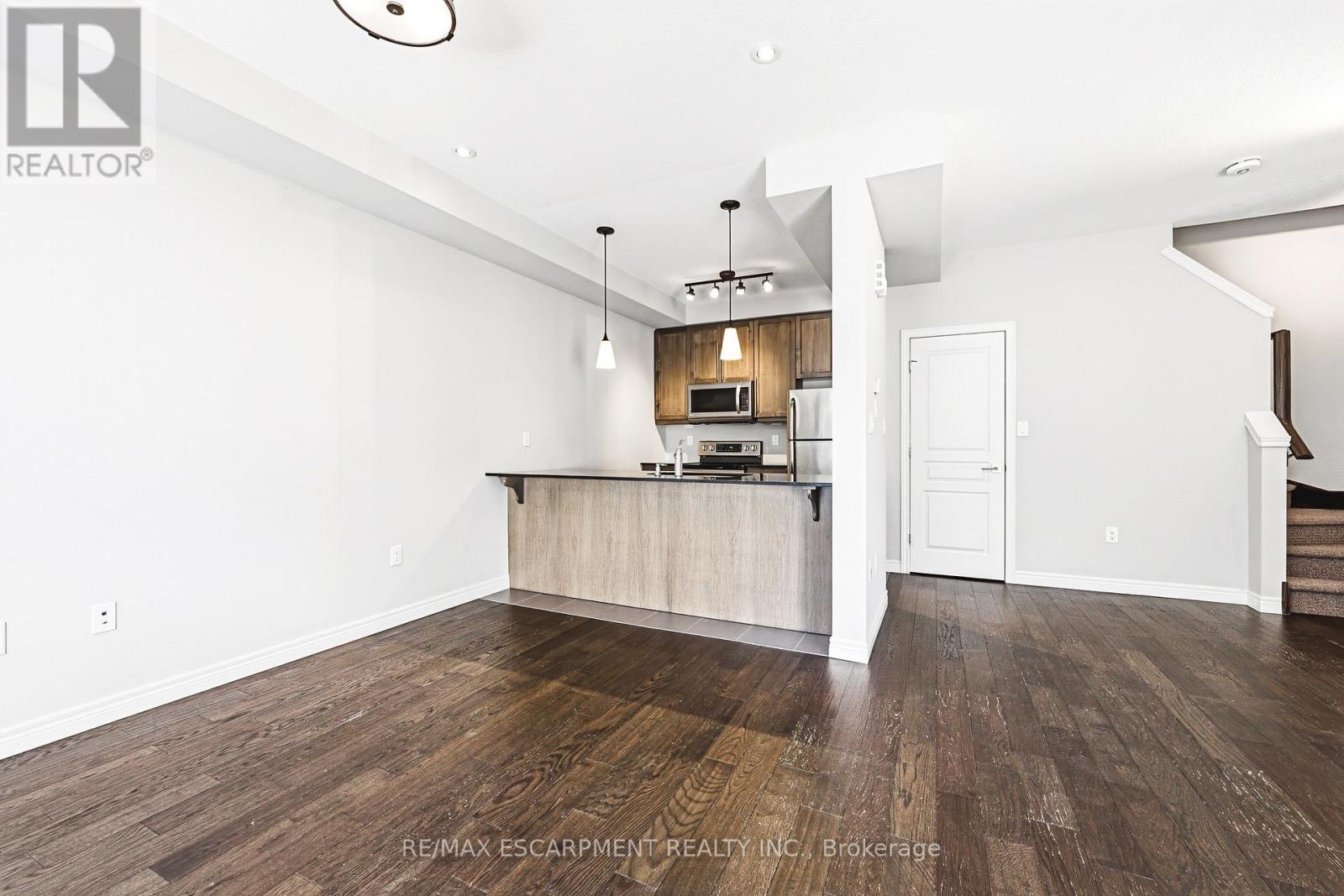 4 Bird Lane, Hamilton, Ontario  L9G 0G7 - Photo 14 - X13040372