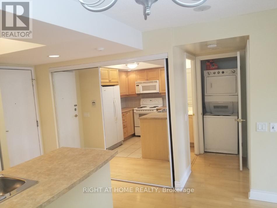 1716 - 15 Northtown Way, Toronto, Ontario  M2N 7A2 - Photo 10 - C13041686