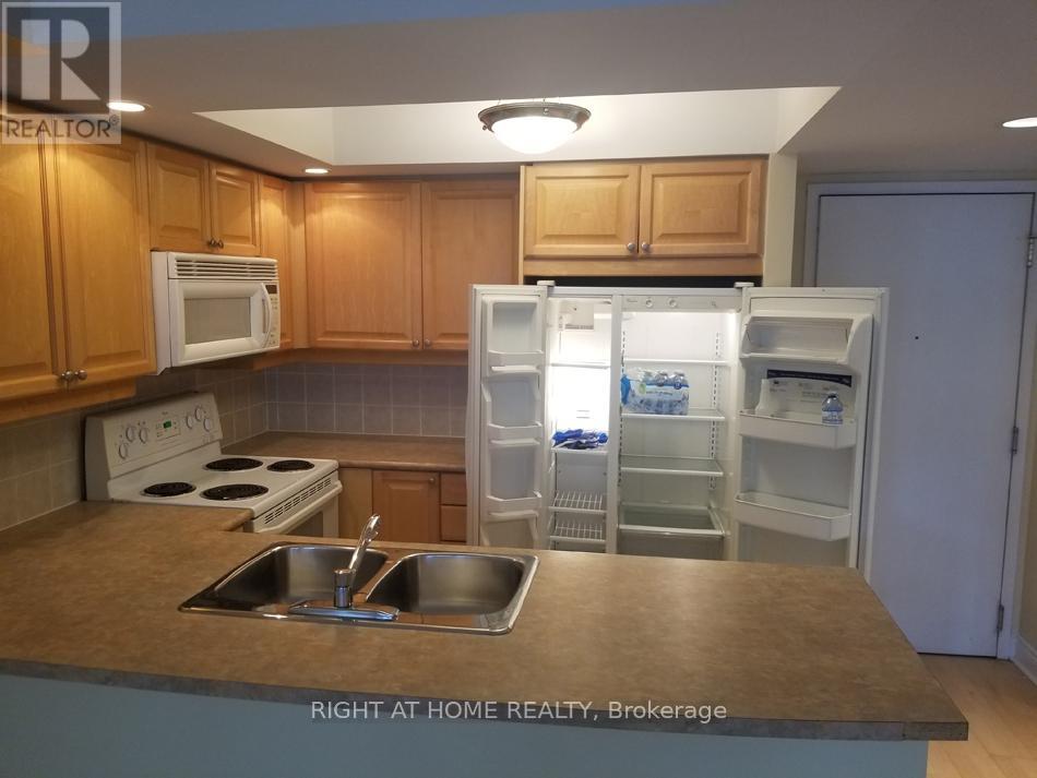 1716 - 15 Northtown Way, Toronto, Ontario  M2N 7A2 - Photo 9 - C13041686