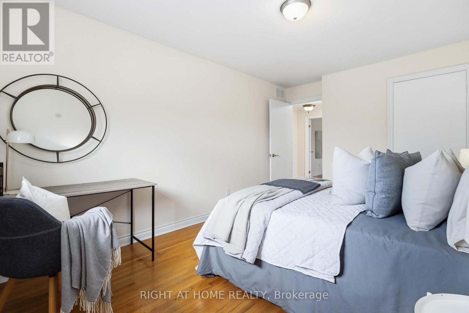 313 Preston Drive, Oshawa, Ontario  L1J 6Y6 - Photo 33 - E13041554