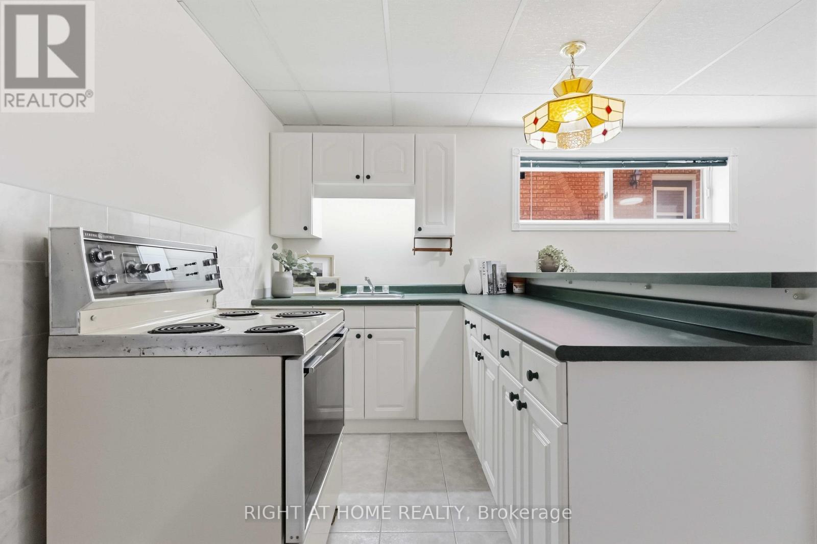 313 Preston Drive, Oshawa, Ontario  L1J 6Y6 - Photo 42 - E13041554