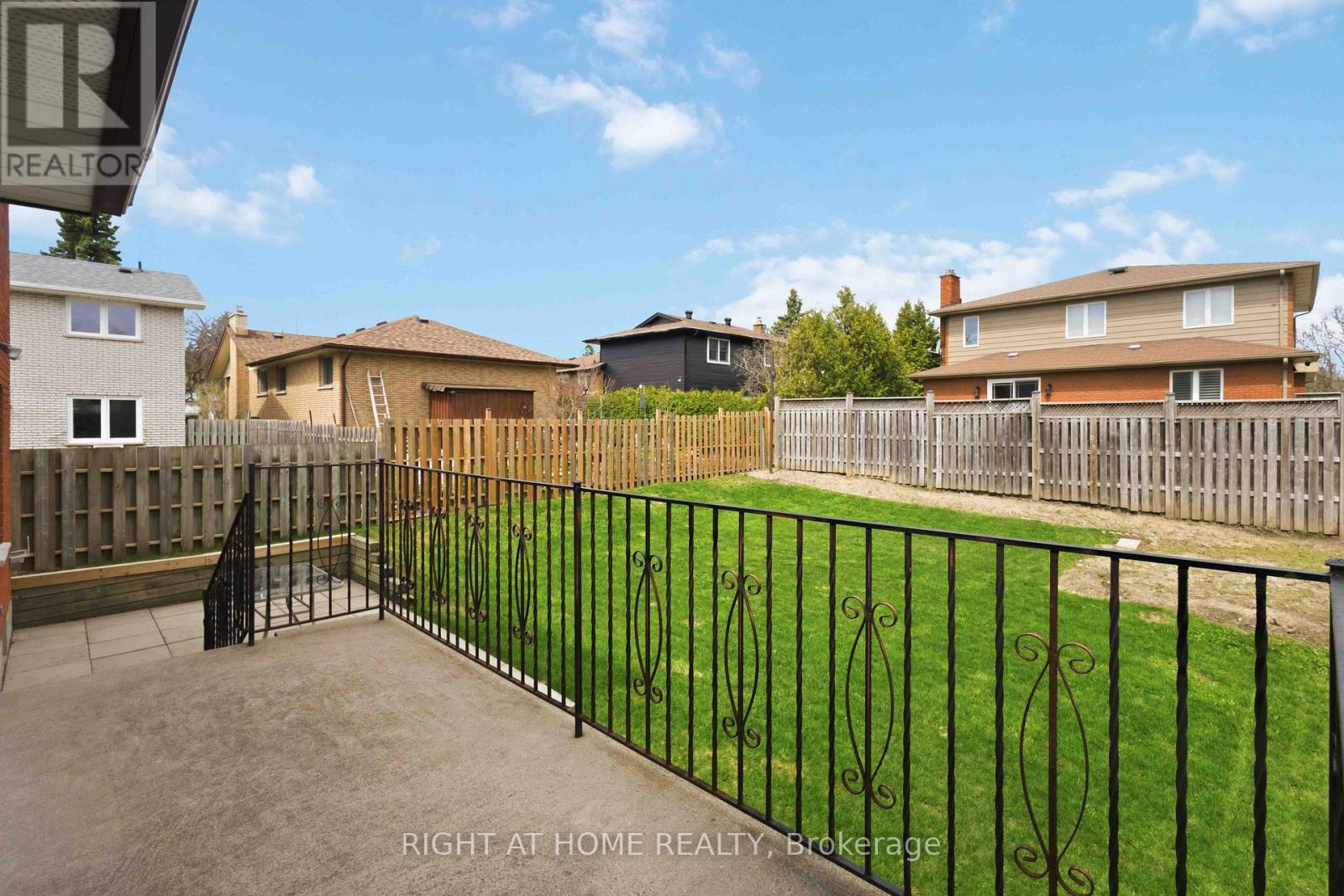 313 Preston Drive, Oshawa, Ontario  L1J 6Y6 - Photo 46 - E13041554