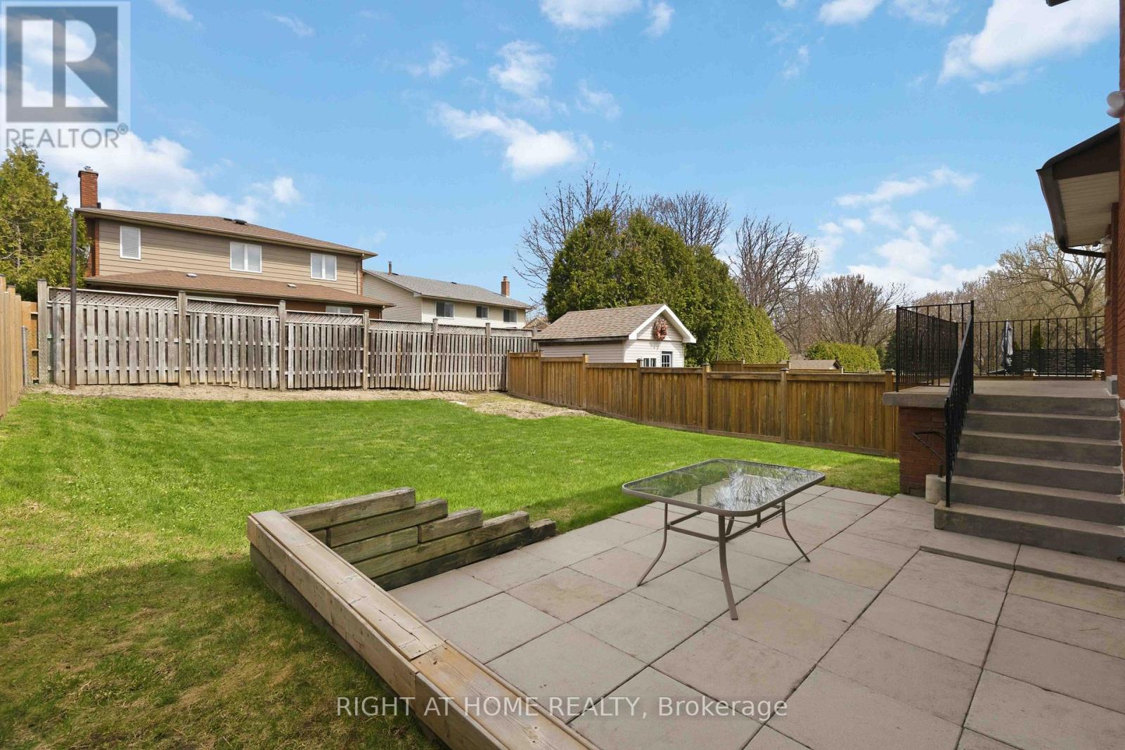 313 Preston Drive, Oshawa, Ontario  L1J 6Y6 - Photo 47 - E13041554