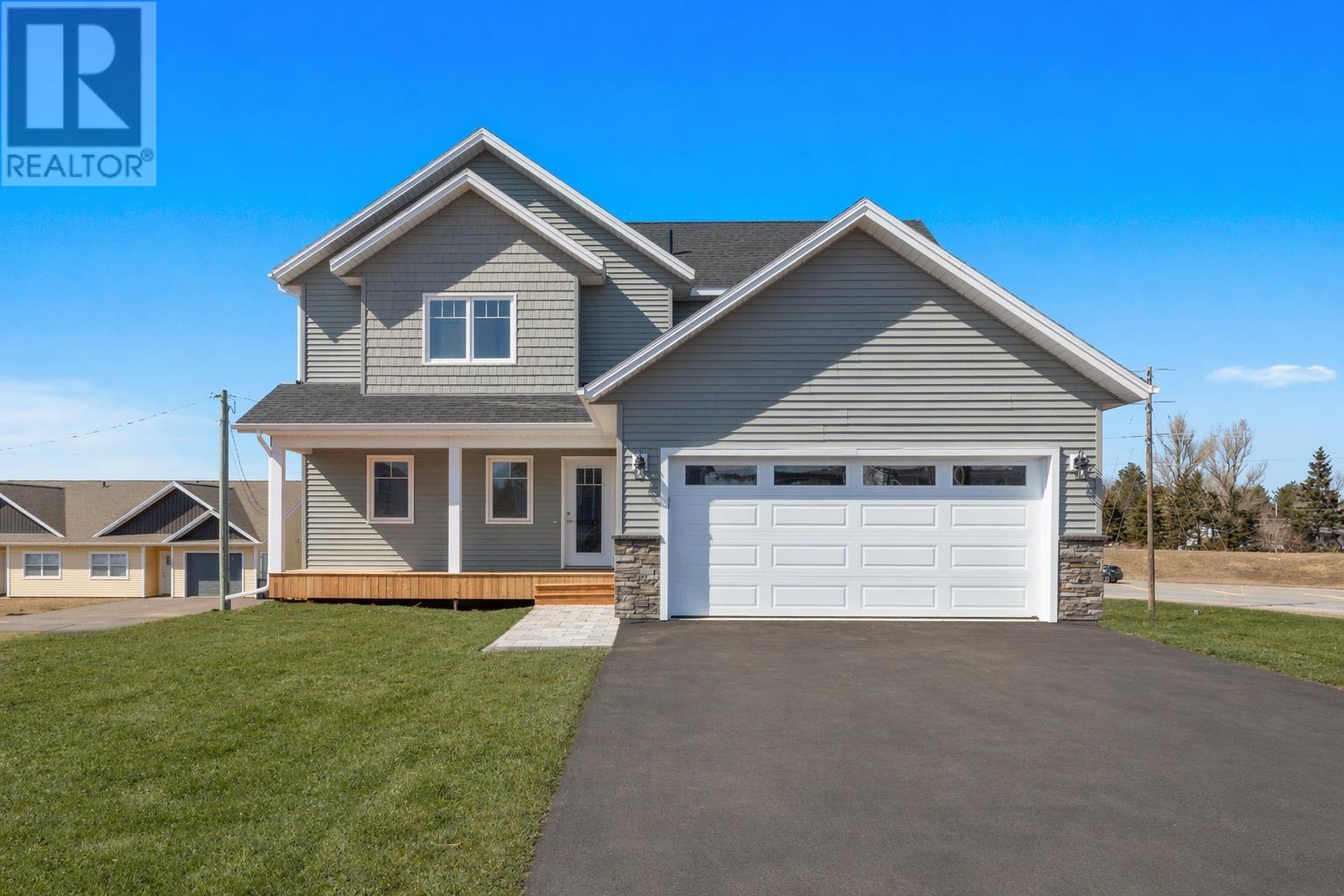 137 Oak Drive, Charlottetown, Prince Edward Island  C1A 6T4 - Photo 2 - 202606789