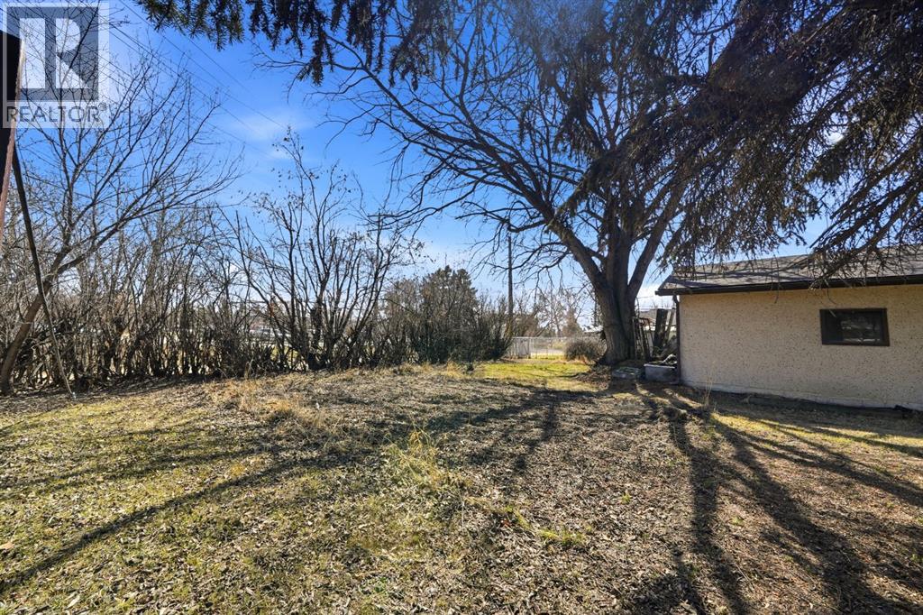 3301 41 Avenue, Red Deer, Alberta  T4N 2X5 - Photo 33 - A2304511