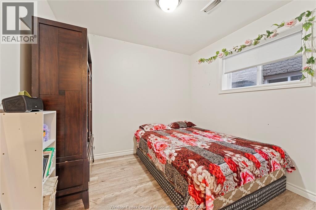 4824 Barcelona, Windsor, Ontario  N9G 3E9 - Photo 33 - 26009153