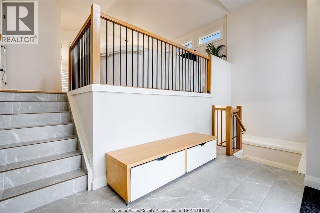 241 Robinson Avenue Unit# Upper, Essex, Ontario  N8M 0A8 - Photo 2 - 26009151