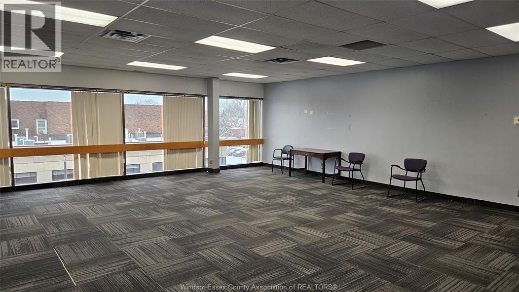 633 Ouellette Unit# 302, Windsor, Ontario  N9A 4J4 - Photo 4 - 26009147