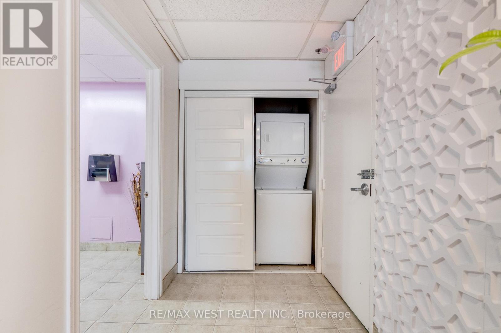 1b - 1102 Centre Street, Vaughan, Ontario  L4J 3M8 - Photo 11 - N13041586