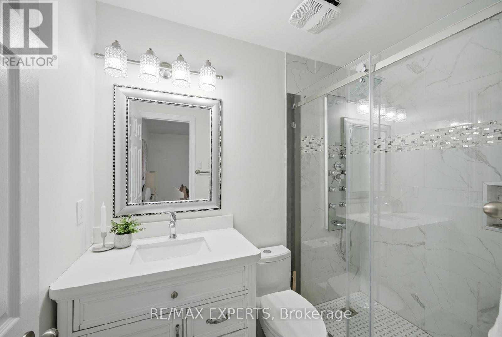 11 Horizon Court, Richmond Hill, Ontario  L4B 3G1 - Photo 38 - N13041606