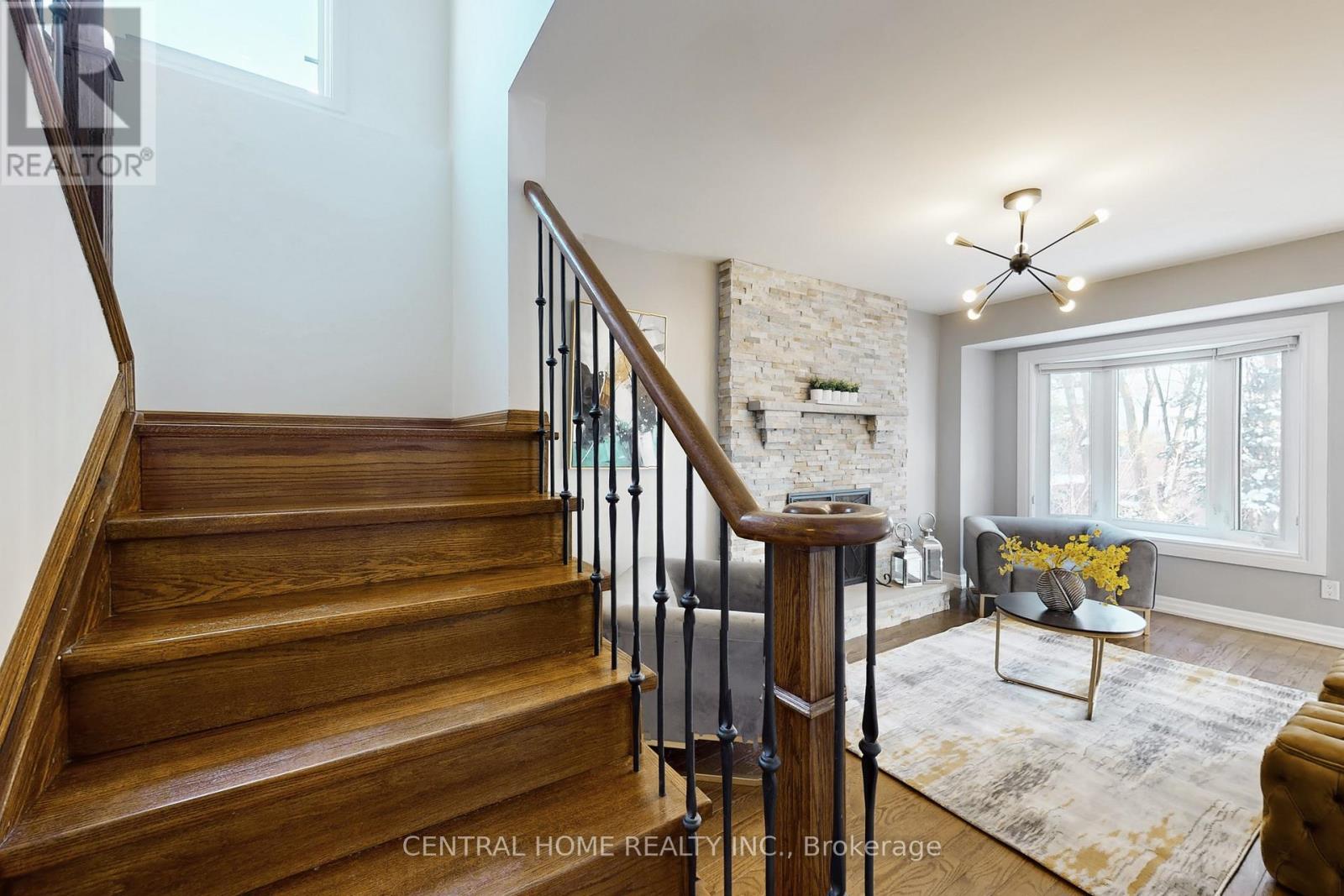 30 Moffat Crescent, Aurora, Ontario  L4G 4Z8 - Photo 18 - N13041626