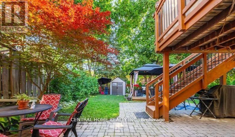 30 Moffat Crescent, Aurora, Ontario  L4G 4Z8 - Photo 3 - N13041626