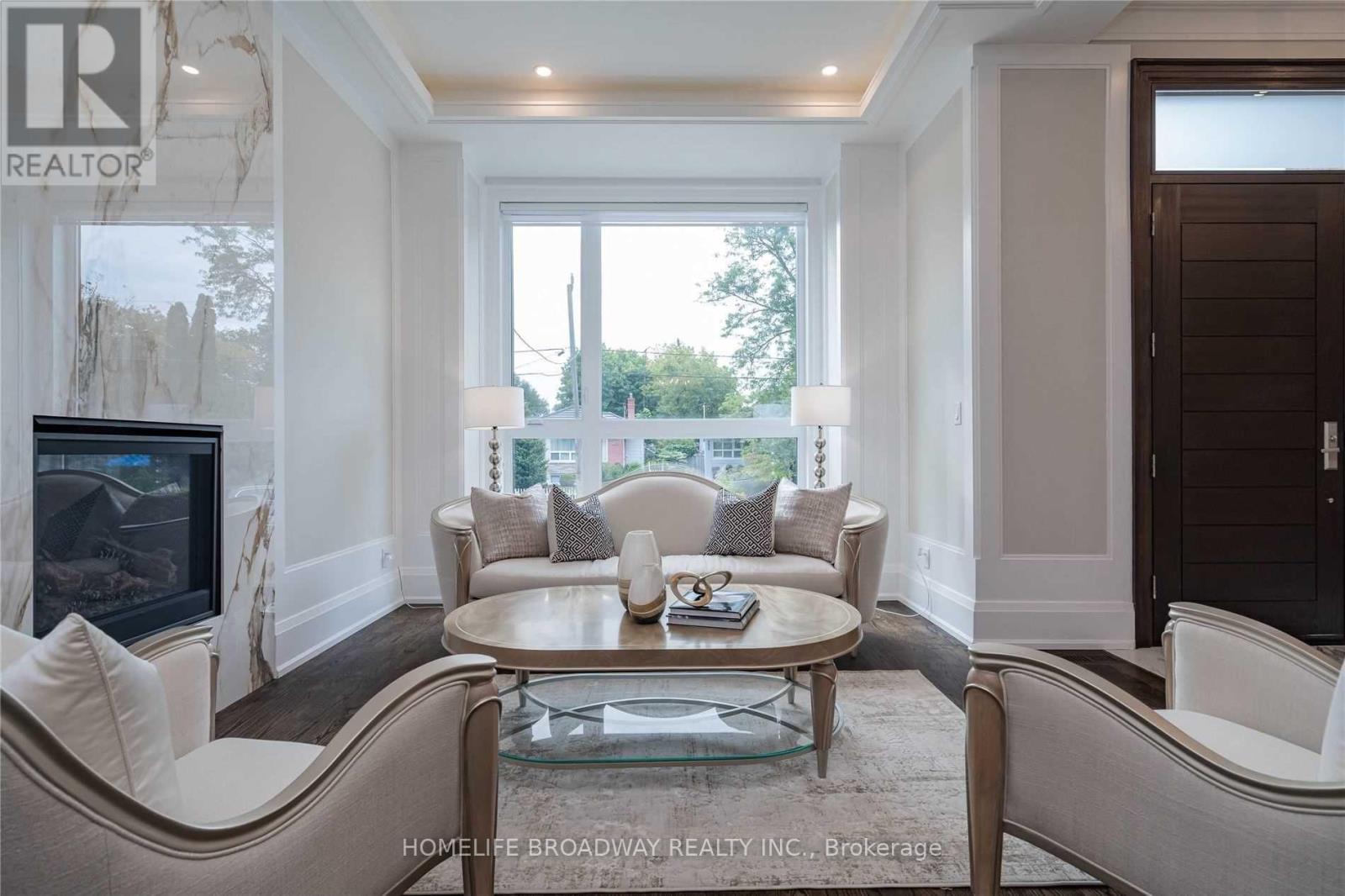 393 Balkan Road, Richmond Hill, Ontario  L4C 2P2 - Photo 5 - N13041716