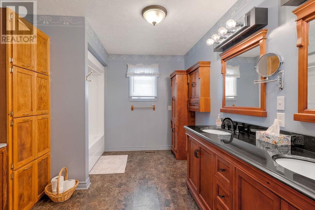 162 15th Sideroad E, Tehkummah, Ontario  P0P 2C0 - Photo 13 - 2126200