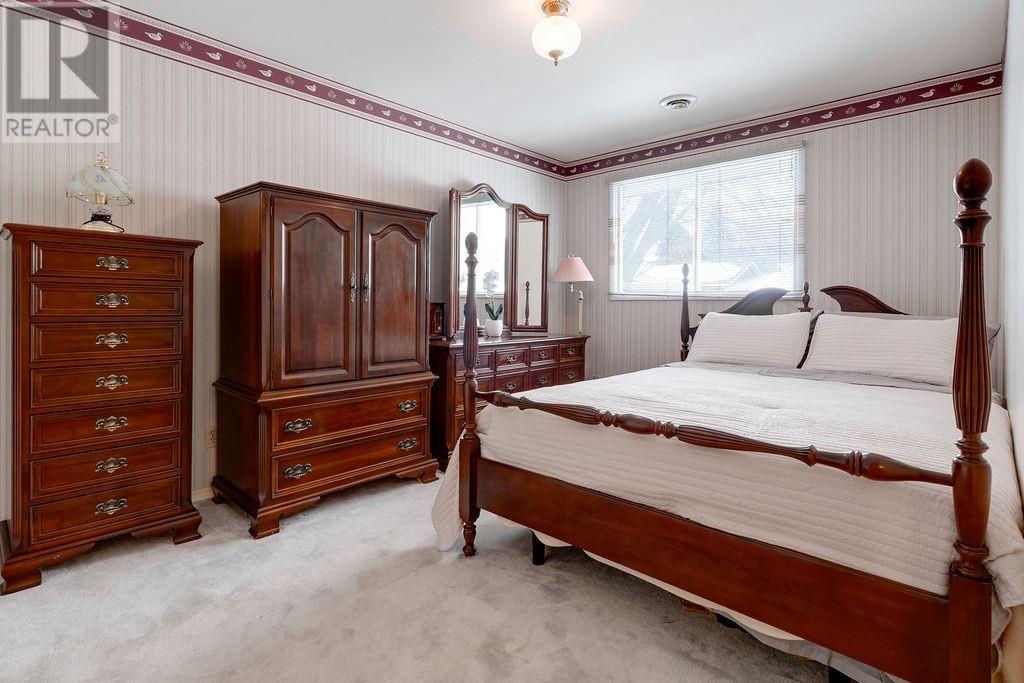 34 Village Crescent, Greater Sudbury, Ontario  P3A 4X9 - Photo 9 - 2127002