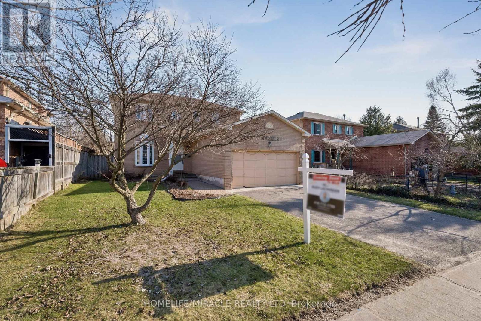 77 Livingstone Street W, Barrie (Sunnidale), Ontario  L4N 7J1 - Photo 3 - S13041700